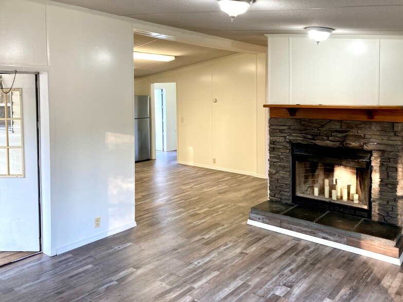 Family Room Looking into Kitchen Space - 152 Valentine Rd NE