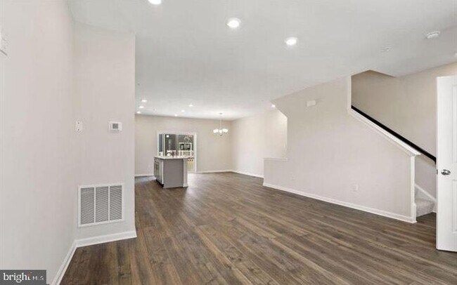 Building Photo - 7104 Delegate Pl