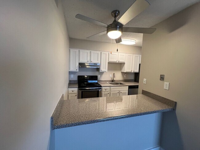 Interior Photo - Valley Crest + Park