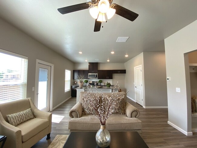 Building Photo - Charming 3 Bed, 2.5 Bath Home in NW OKC!