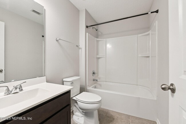 Building Photo - 3215 Chestnut Ridge Way
