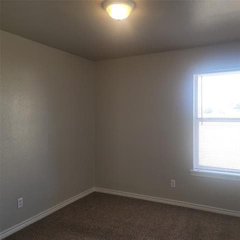 Building Photo - 438 Green Acres Dr