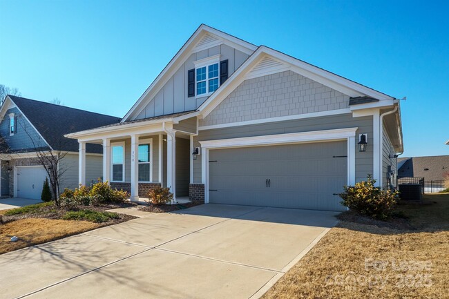 Building Photo - 758 Latrobe Dr