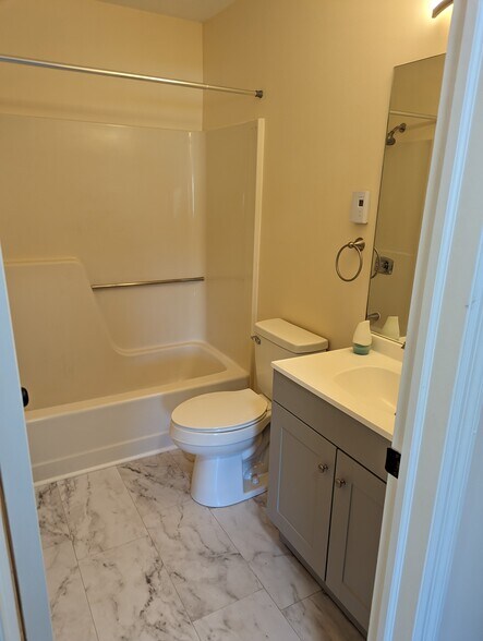 Building Photo - 59 Flynn Ave