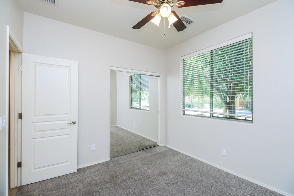 Building Photo - 4126 E Thunderheart Trail