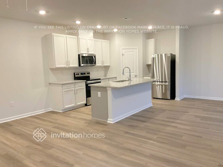 Building Photo - 3972 Zepelin Wy