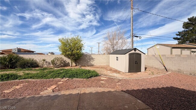 Building Photo - 612 Coolidge Ave