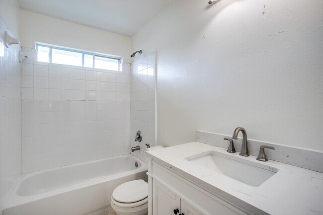 Building Photo - 14830 Buckskin Bridge Ct