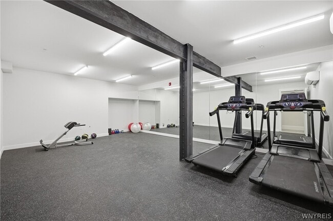 Building Photo - 130 Pearl St