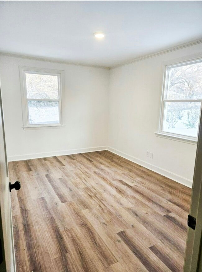 Building Photo - 5306 Eaton Cir