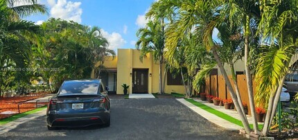Building Photo - 251 NW 43rd Ct