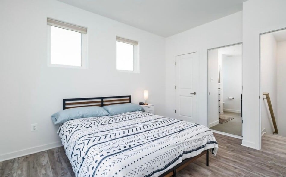 Building Photo - 1618 Blacksmith Wy