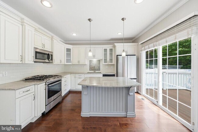 Building Photo - 3518 Trevi Ct