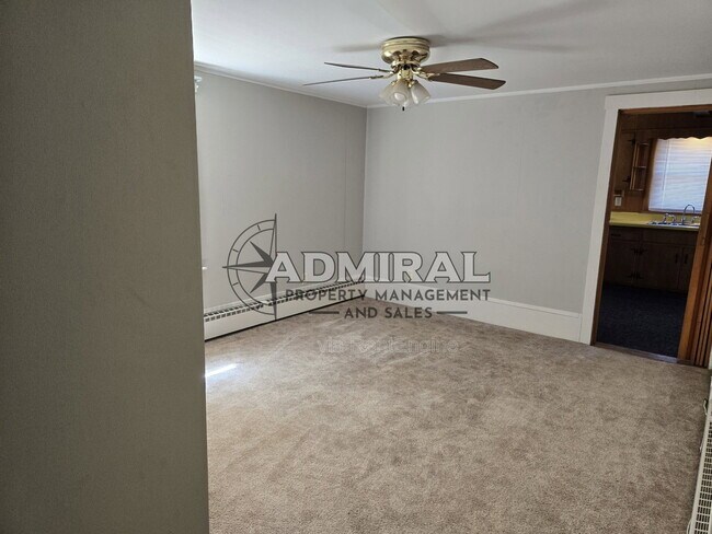 Building Photo - 54 Walnut St