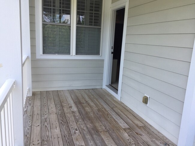 Building Photo - 3 Bedroom 2.5 Bath Townhouse in Eaglewood Retreat - James Island