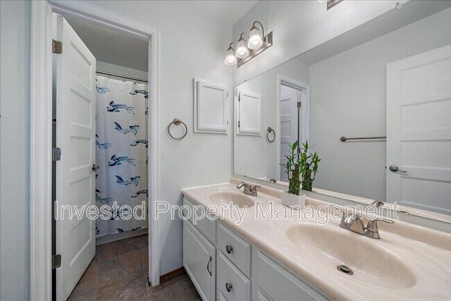 Building Photo - 7291 Palisade Dr
