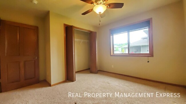 Building Photo - 8500 W Lavern Wipf St