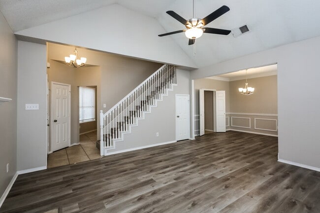 Building Photo - 524 Timber Way Dr