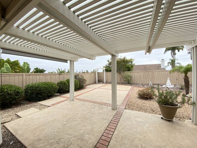 Building Photo - 2620 El Aguila Ln