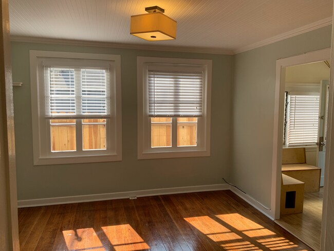 Living Room / Bedroom - 140 Hart Ave