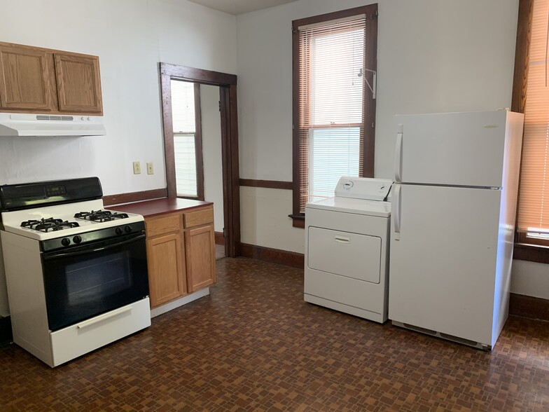 Kitchen - 2465 W Virginia St