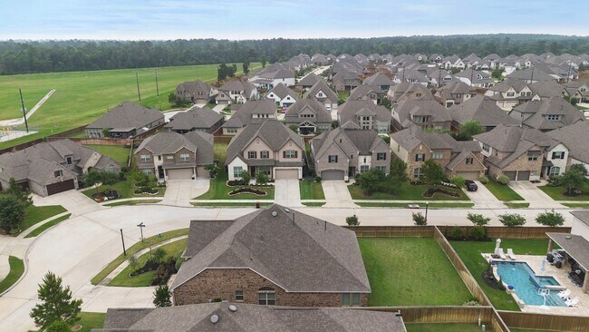 Building Photo - 27130 Spanish Wind Ct