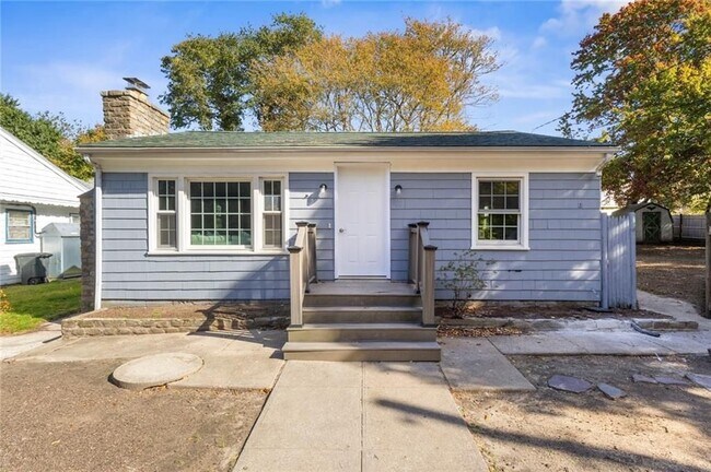 Building Photo - 400 Schooner Ave