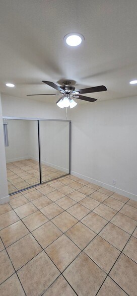 Building Photo - 13926 La Mirada Blvd
