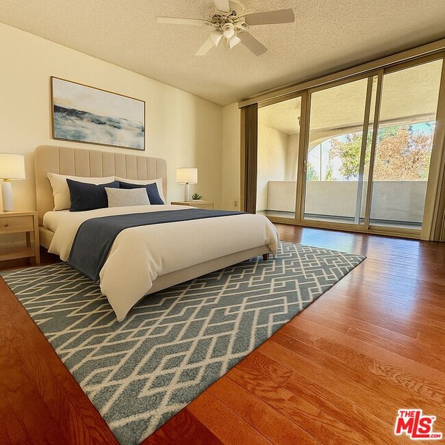 Building Photo - 5310 Lindley Ave