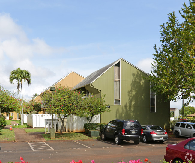 Building Photo - Mililani Manor