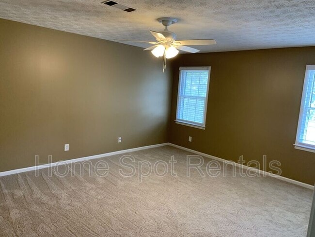 Building Photo - 2932 Lavista Way