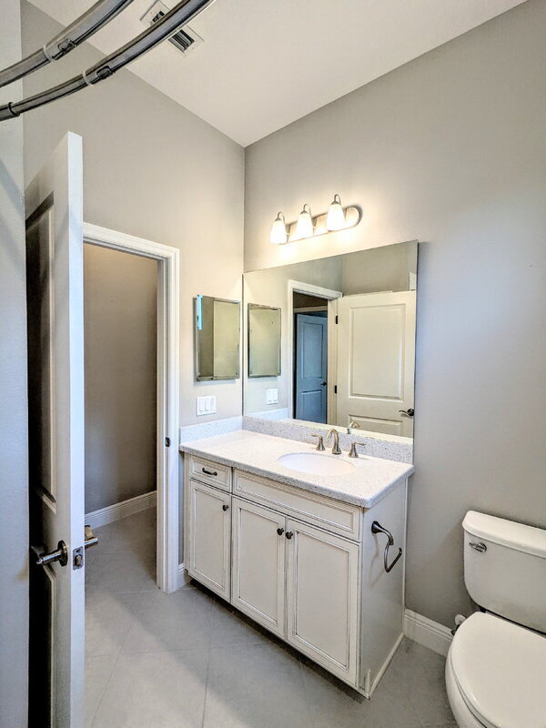 Building Photo - 13927 Old Creek Ct