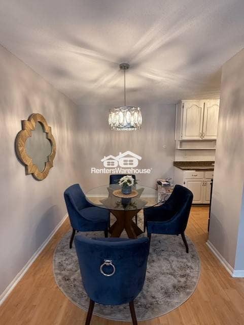 Primary Photo - Available Now: Beautiful Fully Furnished 2...