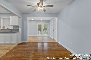 Building Photo - 534 Cicero Ave