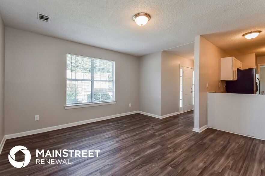 Building Photo - 5543 Pine Gate Dr
