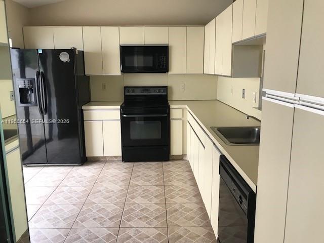 Building Photo - 337 Ives Dairy Rd