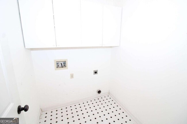 Building Photo - 107 Shearman Way