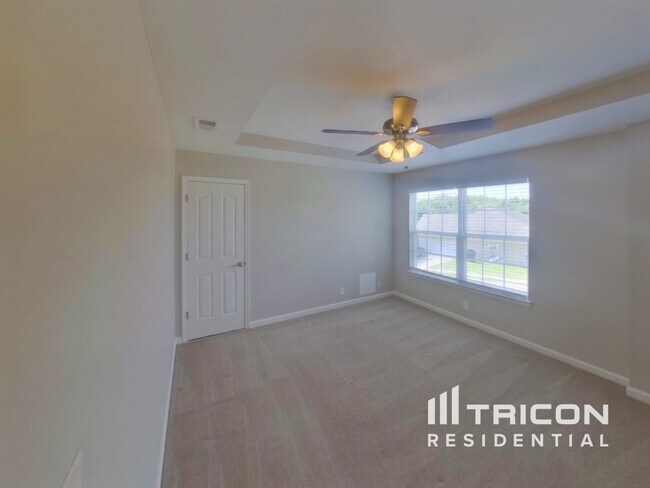 Building Photo - 820 Chickamauga Dr