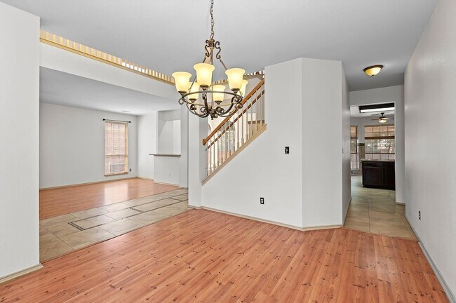 Building Photo - 1601 Chasewood Dr