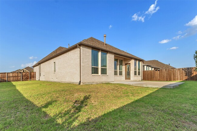 Building Photo - 1805 Everglades Dr