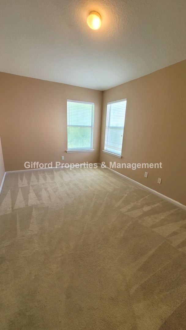 Building Photo - Beautiful Stonefield at Bartram Park Townhome