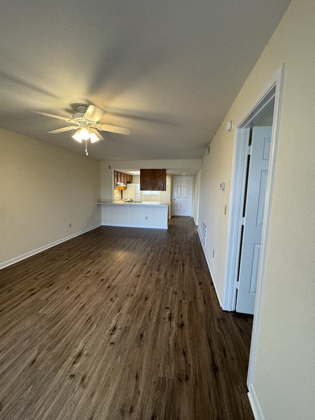 Building Photo - 1101 2nd Ave N