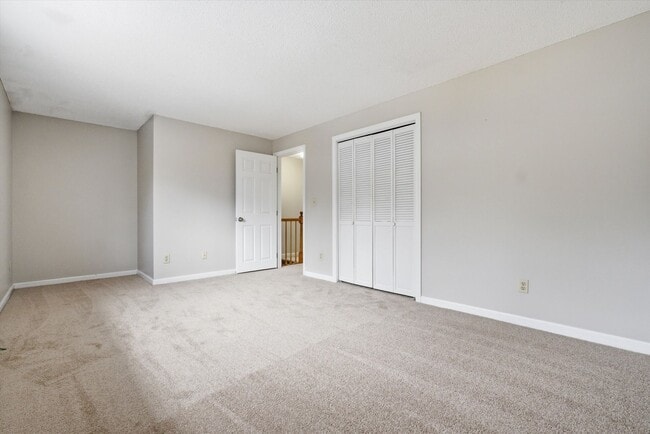 Building Photo - 888-890 Belmont Street