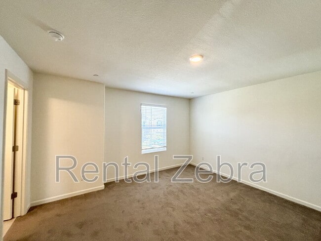 Building Photo - 277 Shafer Ave