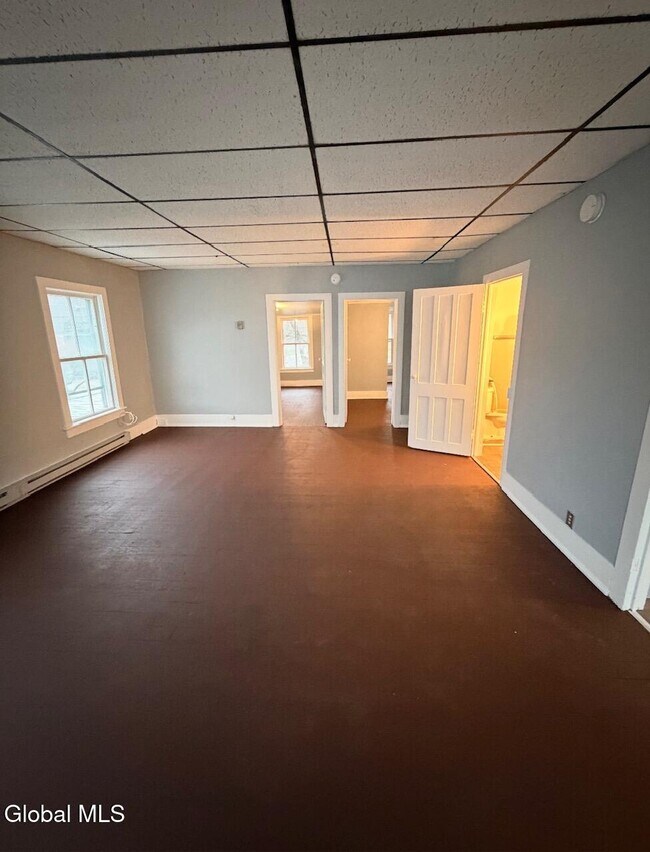 Building Photo - 140 Wells Ave