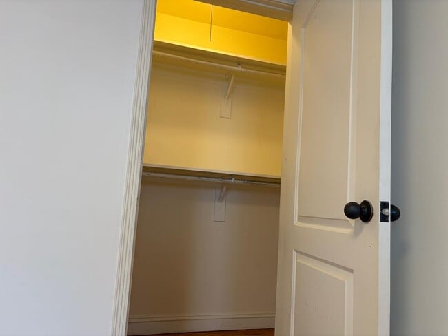 Building Photo - 11719 Mayfield Ave