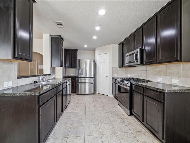 Building Photo - 2715 Gaelic Green St