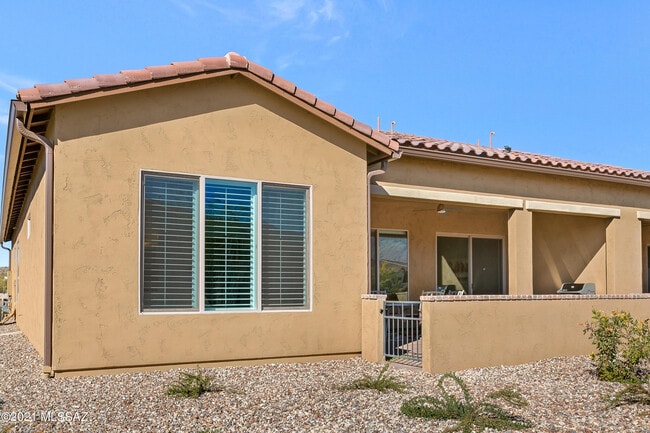 Building Photo - 39589 S Summerwood Dr