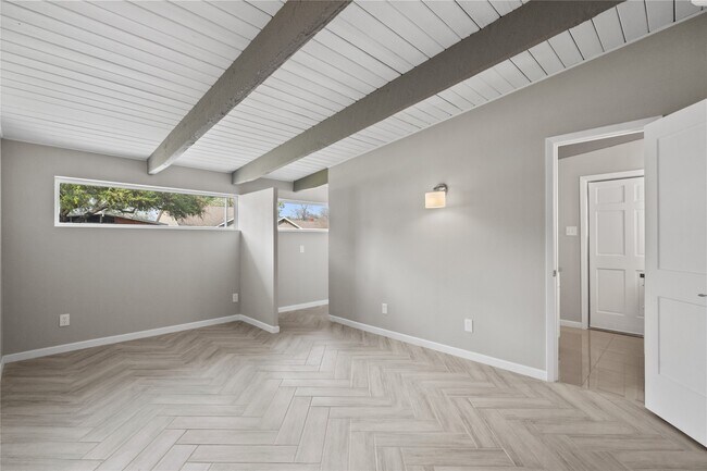 Building Photo - 5001 Nina Lee Ln