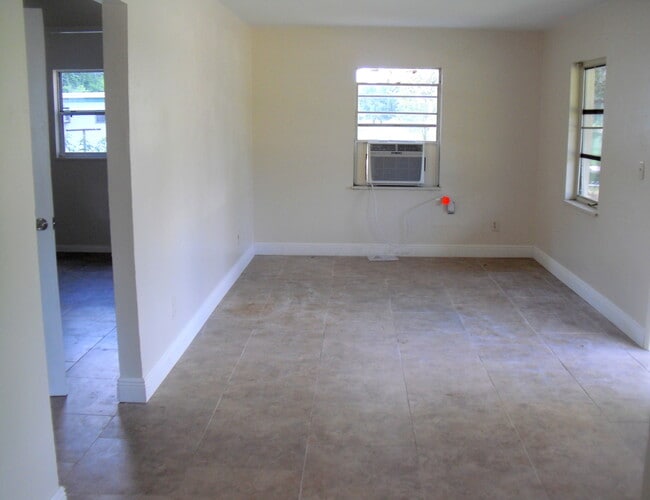 Building Photo - 2BR/1BA Home in a Quiet & Beautiful Countr...